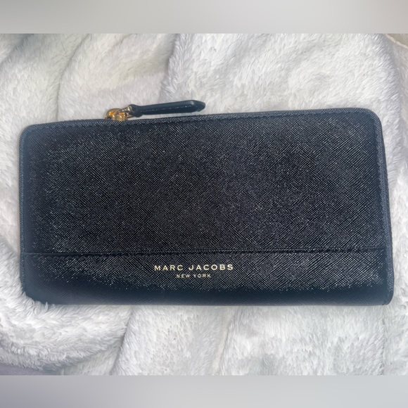 Marc Jacobs wallet brand new - Picture 1 of 5